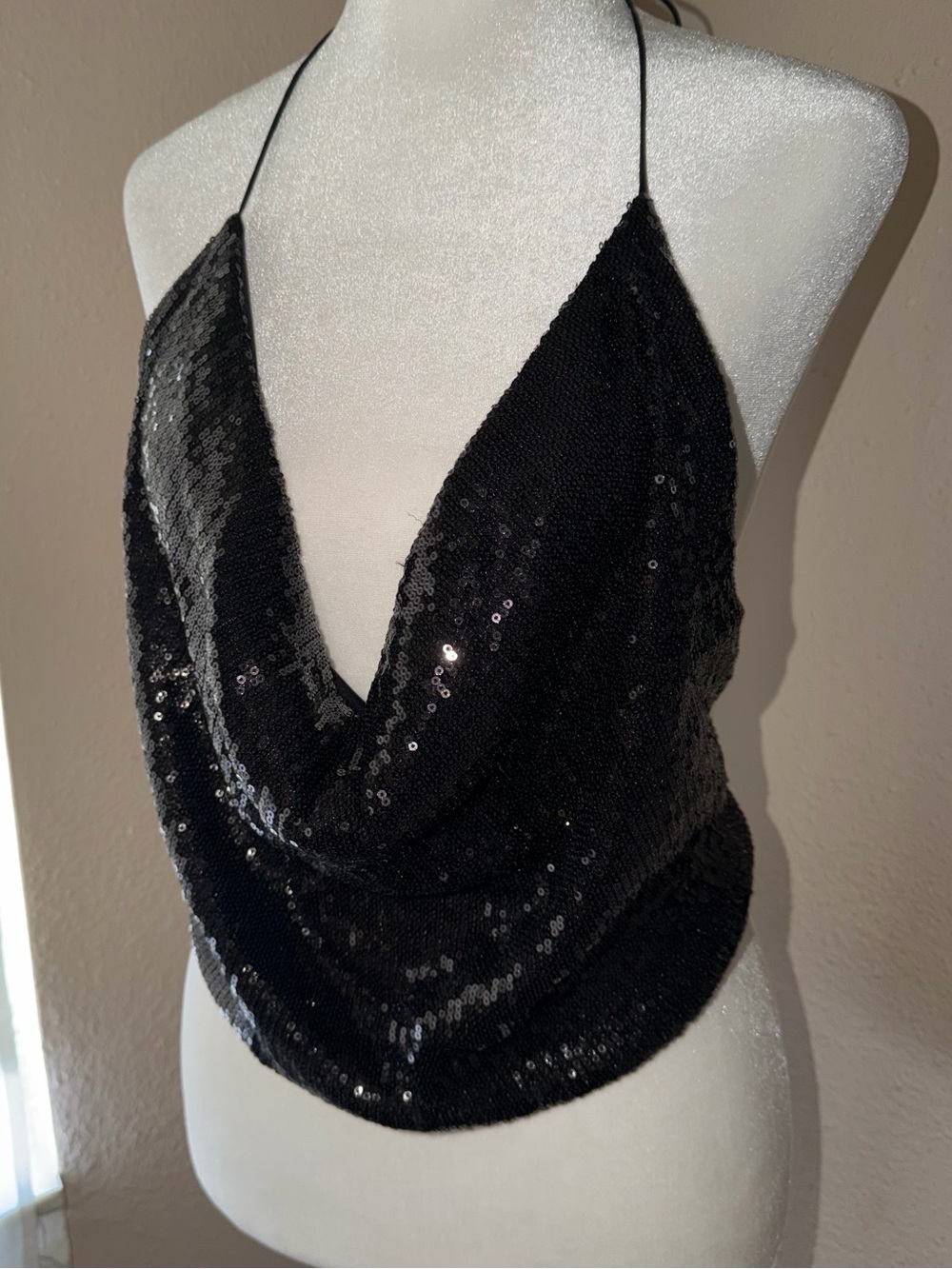 INDAH Sequin Halter Top - Picture 2 of 9